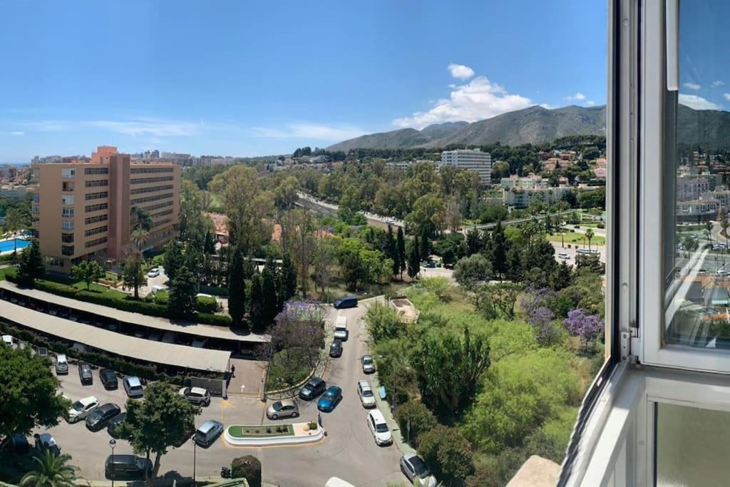 Alterhome Luminoso Estudio Con Piscina Y Maravillosas Vistas Torremolinos Exterior foto