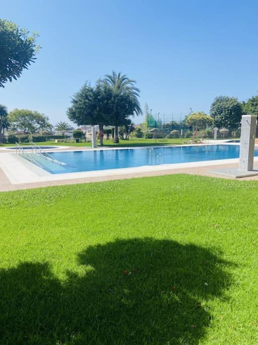 Alterhome Luminoso Estudio Con Piscina Y Maravillosas Vistas Torremolinos Exterior foto