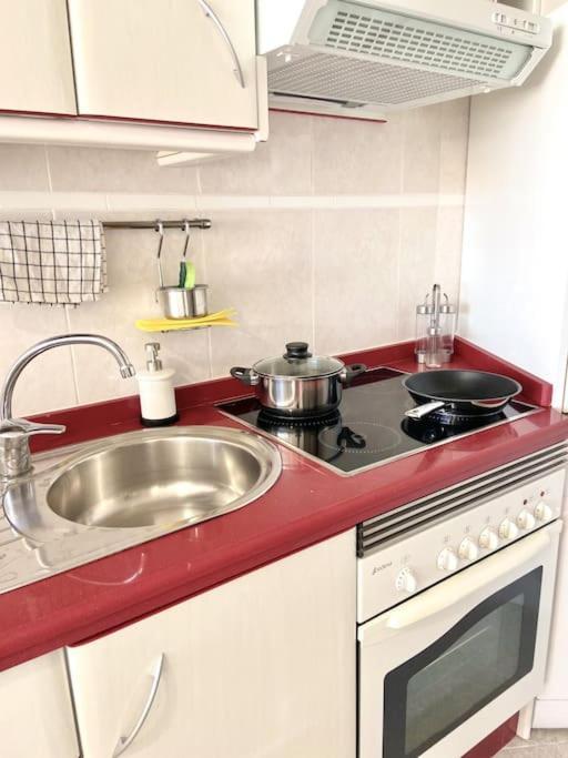 Alterhome Luminoso Estudio Con Piscina Y Maravillosas Vistas Torremolinos Exterior foto